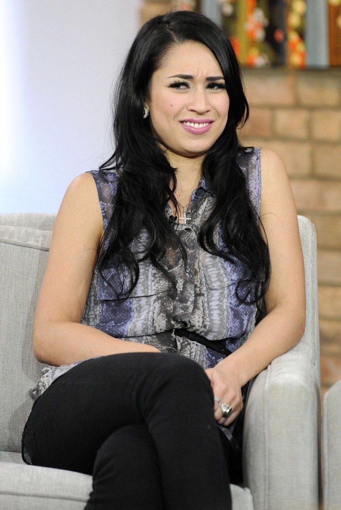 Cassie Steele Picture 12 Cassie Steele Appears on The Marilyn Denis