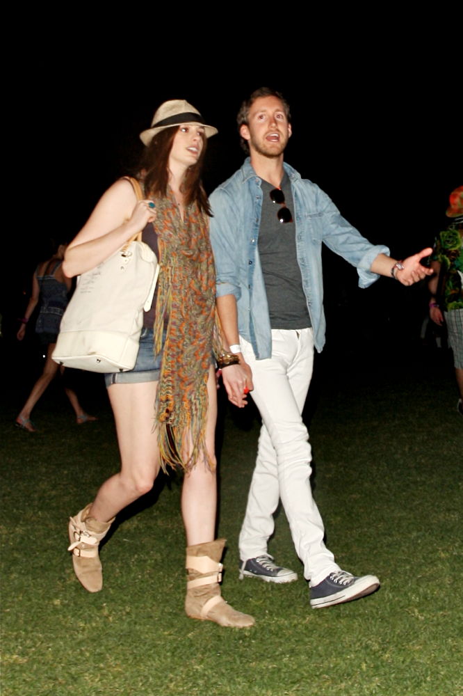 Anne Hathaway;Adam Shulman;<br>The 2010 Coachella Valley Music and Arts Festival - Day 1
