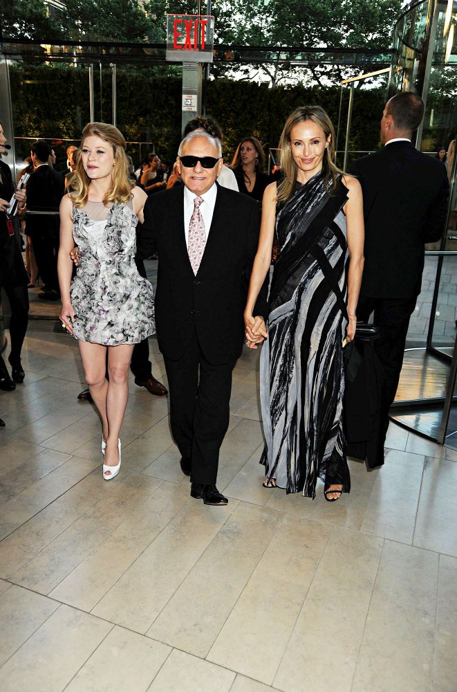 Emilie de Ravin;Max Azria;Lubov Azria;<br>2010 CFDA Fashion Awards - Arrivals
