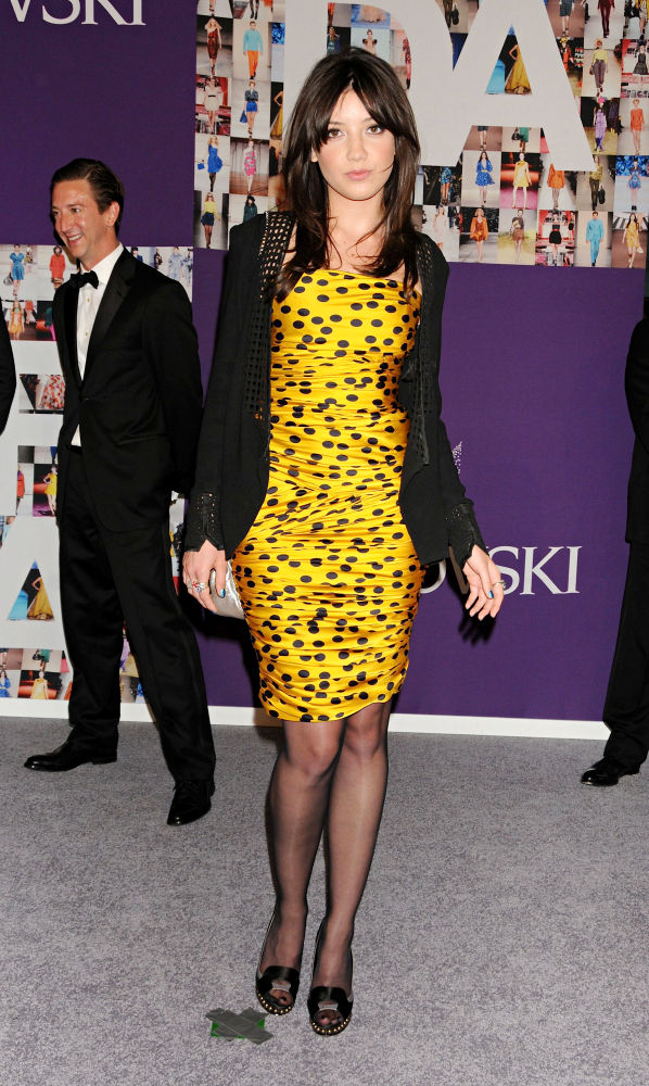 Daisy Lowe;<br>2010 CFDA Fashion Awards - Arrivals