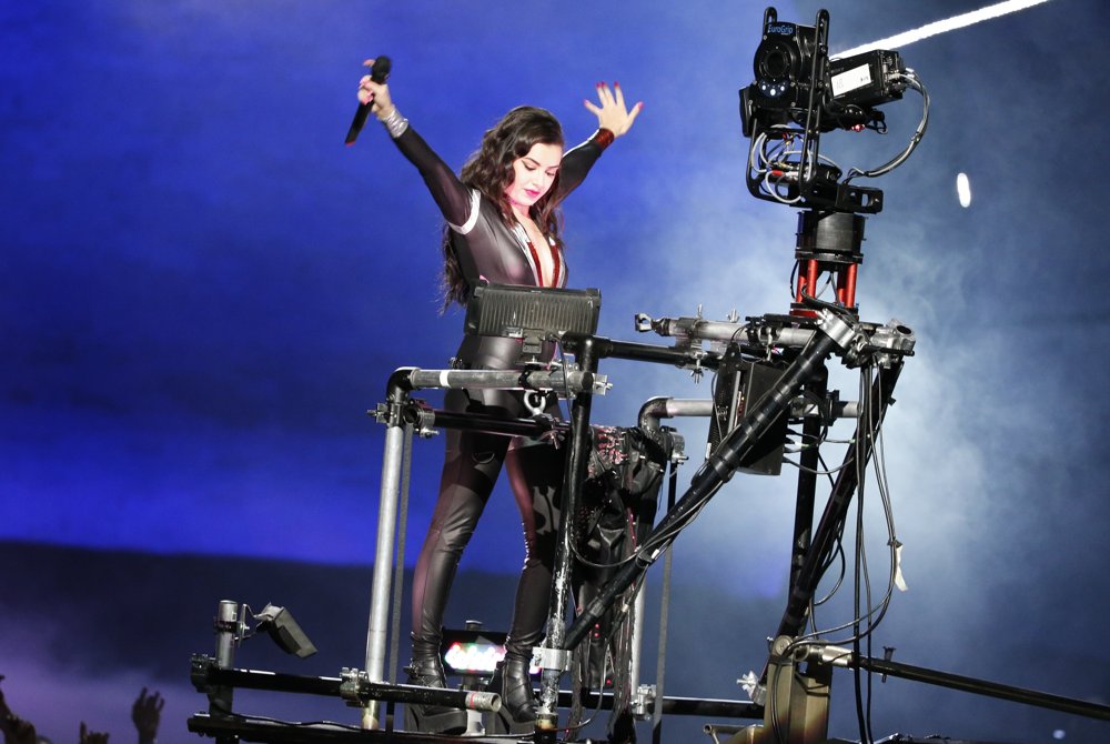 Charli XCX Picture 38 - MTV Europe Music Awards 2014 - Press Room