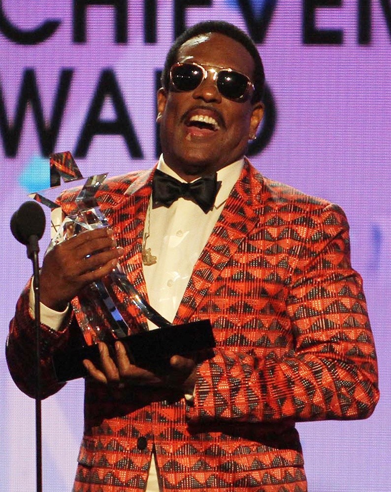 Charlie Wilson Picture 38 - The 2013 Bet Awards - Inside
