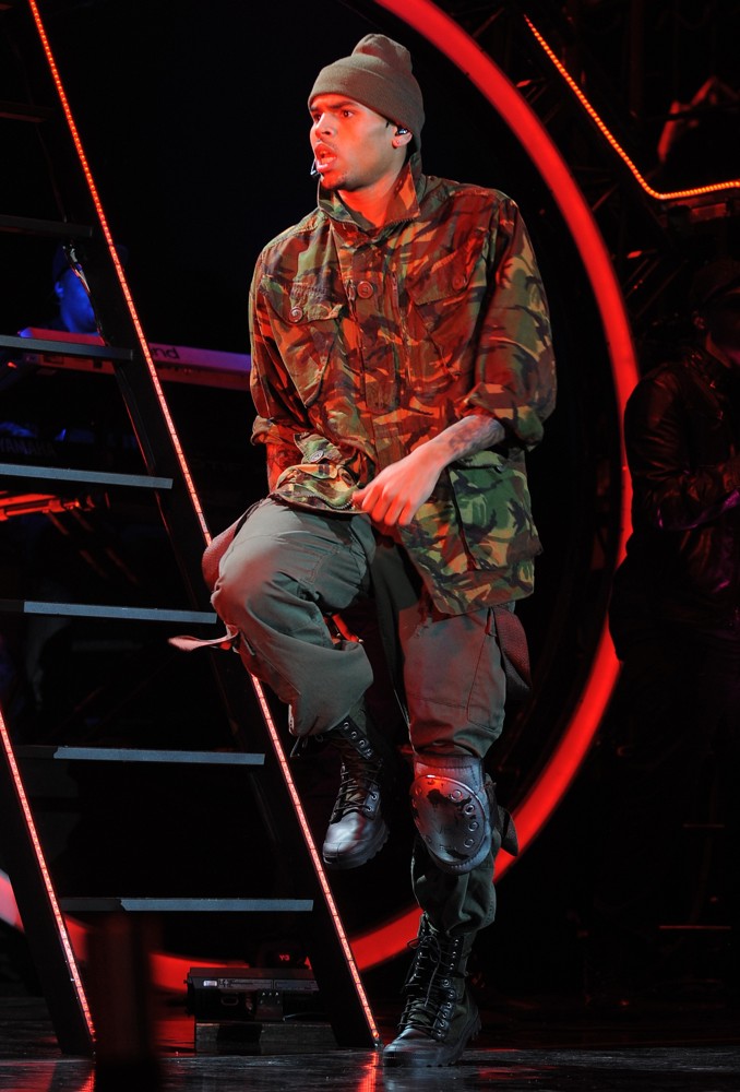 Chris Brown;<br>Chris Brown Performing Live During His F.A.M.E. Tour