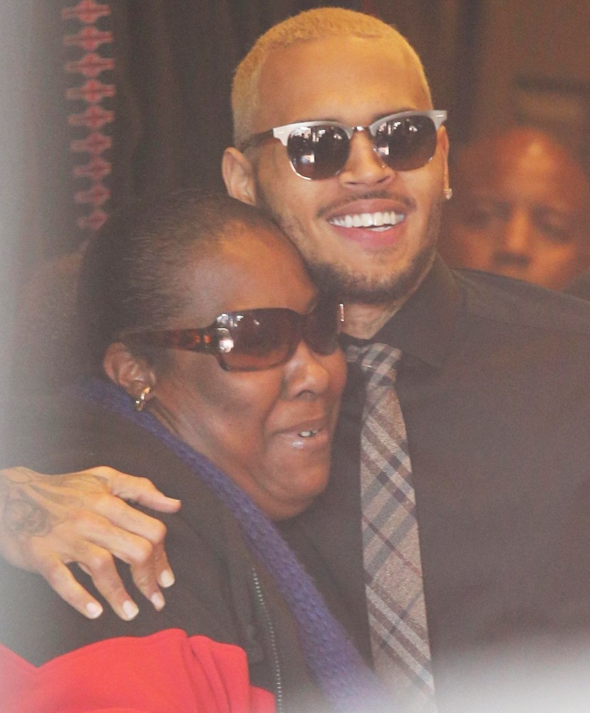 Chris Brown Picture 526 Chris Brown Attends A Meet and Greet with Fans
