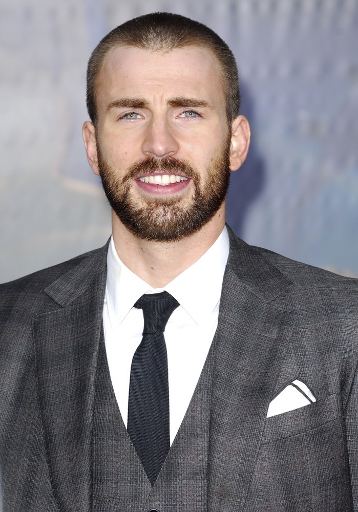 Chris Evans;<br>World Premiere of The Avengers - Arrivals