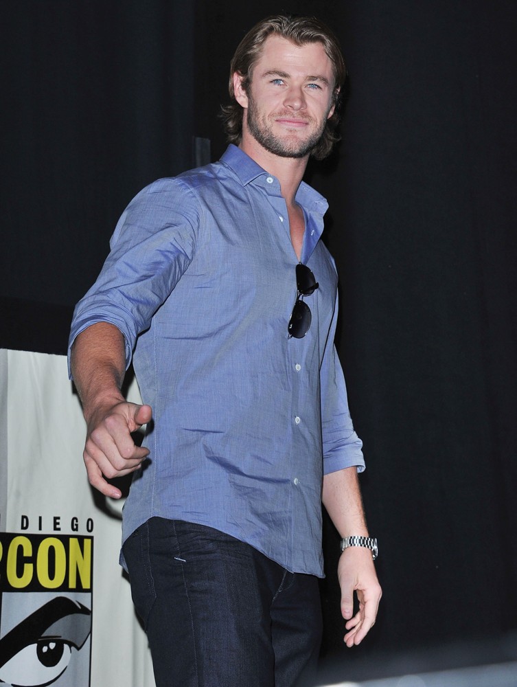 Chris Hemsworth;<br>Comic Con 2011 - Celebrities at The Convention Centre - The Snow White Panel