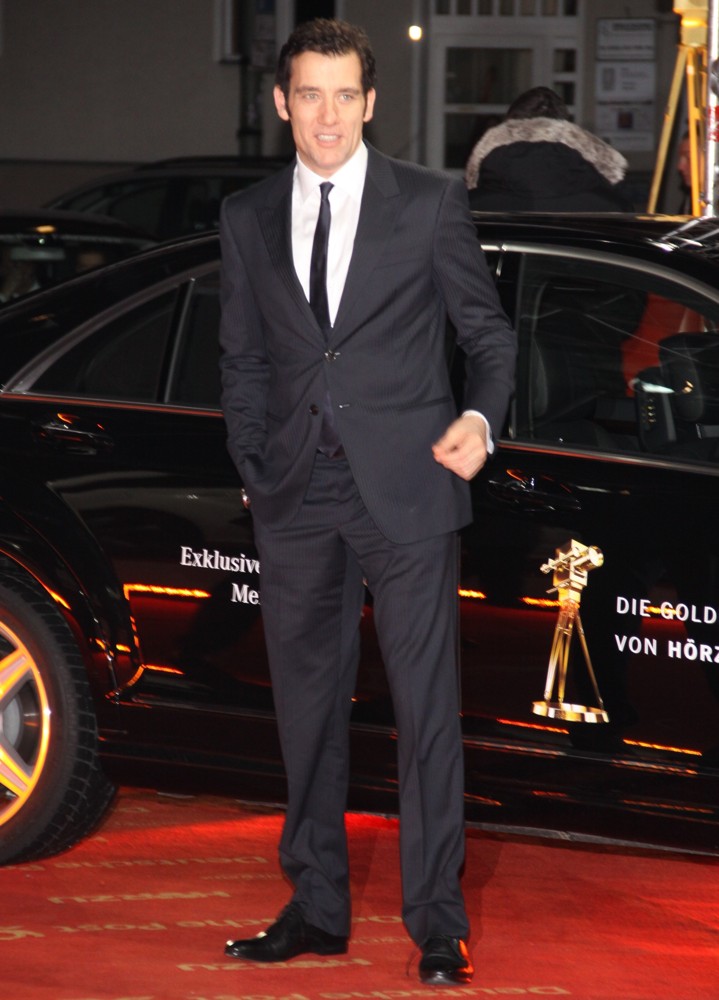 Clive Owen;<br>The 48th Annual Goldene Kamera Awards - Arrivals