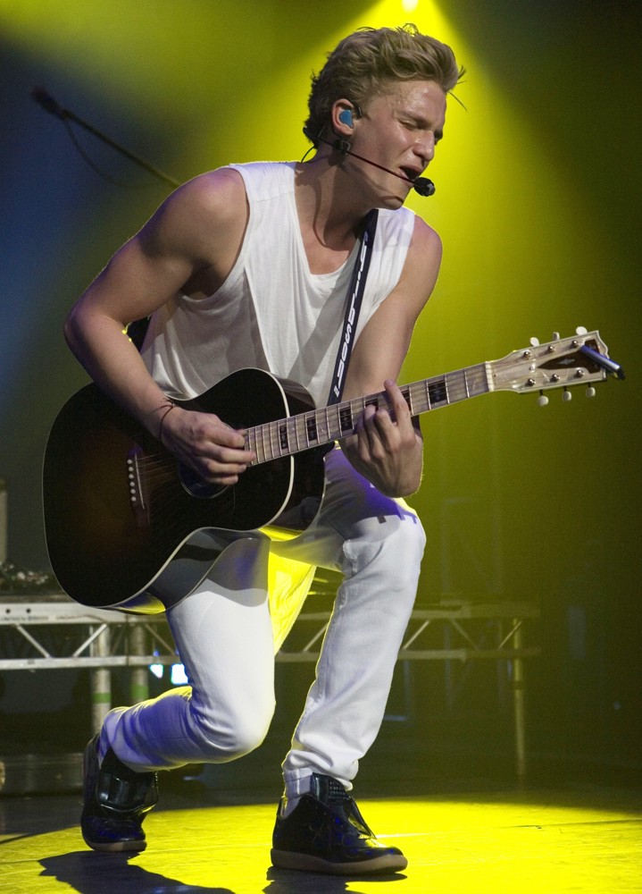 Cody Simpson;<br>Cody Simpson Performing on The First Day of His Paradise Tour