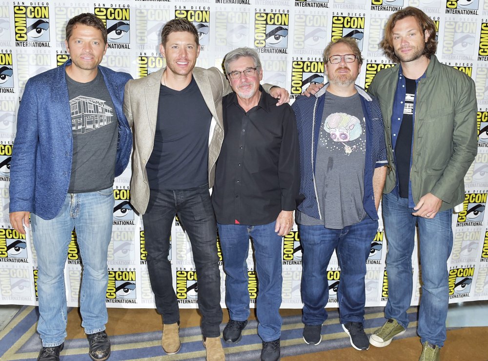 Misha Collins;Jensen Ackles;Robert Singer;Andrew Dabb;Jared Padalecki;<br>San Diego Comic Con 2017 - Supernatural - Photocall