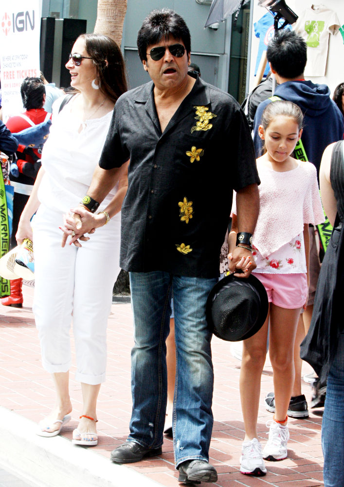 Erik Estrada;Nanette Mirkovich;<br>Comic Con 2010 - Day 1 - Arrivals