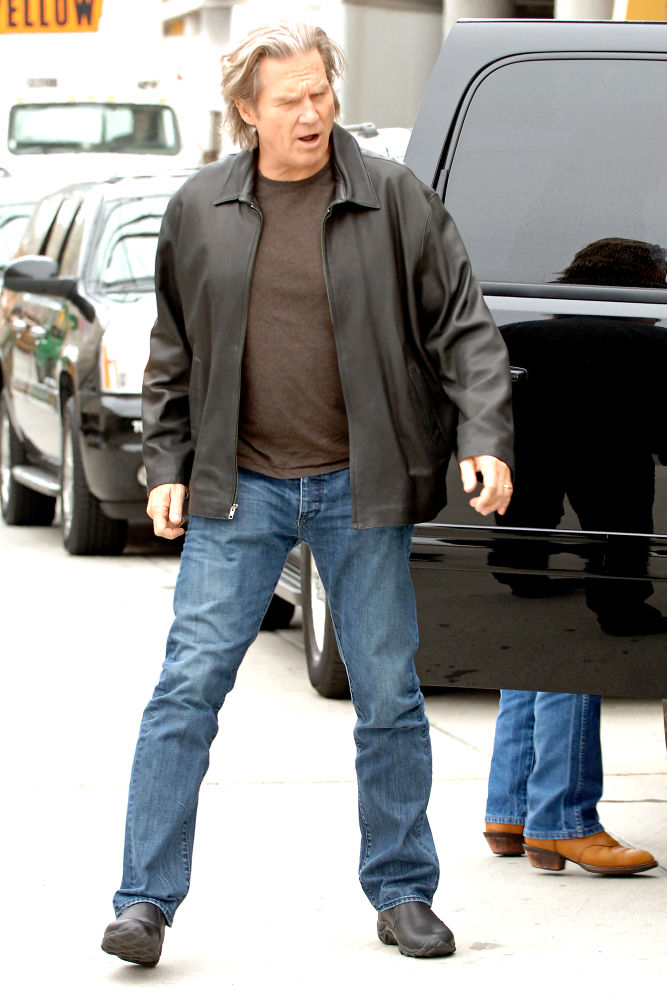 Jeff Bridges;<br>Comic Con 2010 - Day 1 - Arrivals