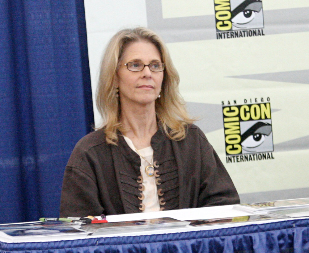 Lindsay Wagner;<br>Signs Autographs For Fans at Comic Con