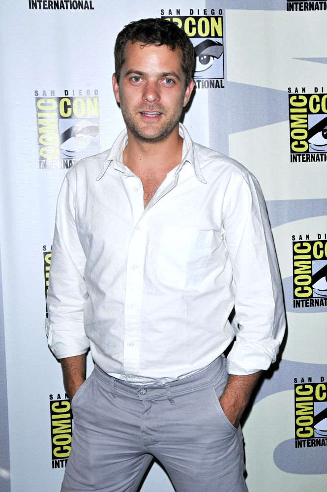 Joshua Jackson;<br>Comic-Con 2010 - Day 3 - 'Fringe' Press Conference