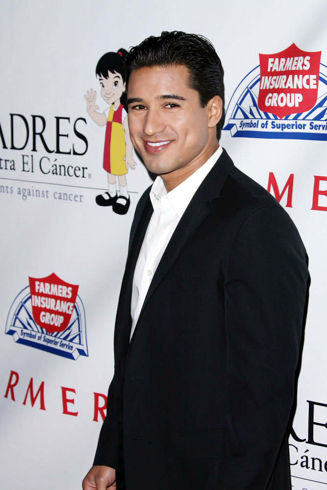 Mario Lopez;<br>Padres Contra El Cancer's 25th Anniversary Gala - Arrivals