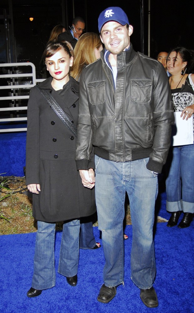 Rachael Leigh Cook;Daniel Gillies;<br>The Launch Party for The New Helio Drift Mobile Phone