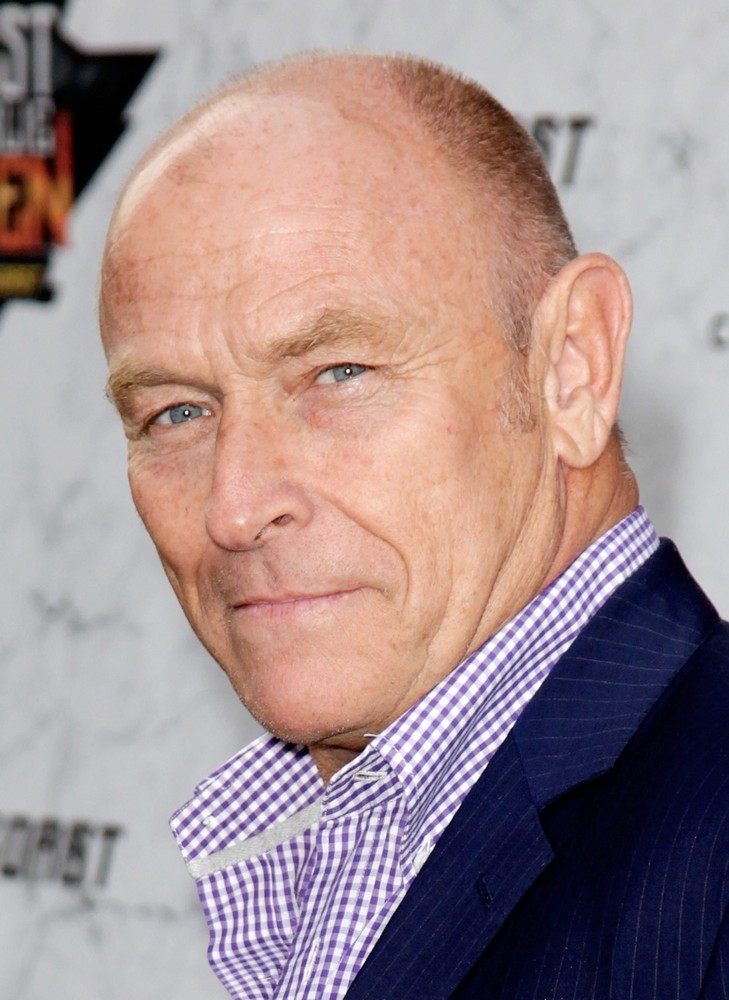 Corbin Bernsen;<br>Comedy Central Roast of Charlie Sheen - Arrivals