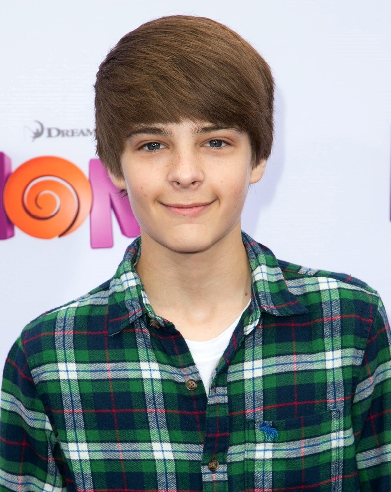 Corey Fogelmanis Picture 9 - 2015 Creative Arts Emmy Awards - Arrivals