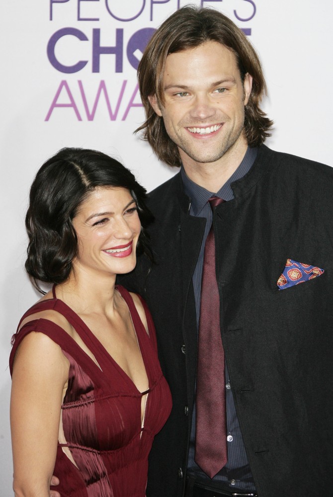 Genevieve Cortese;Jared Padalecki;<br>People's Choice Awards 2013 - Red Carpet Arrivals