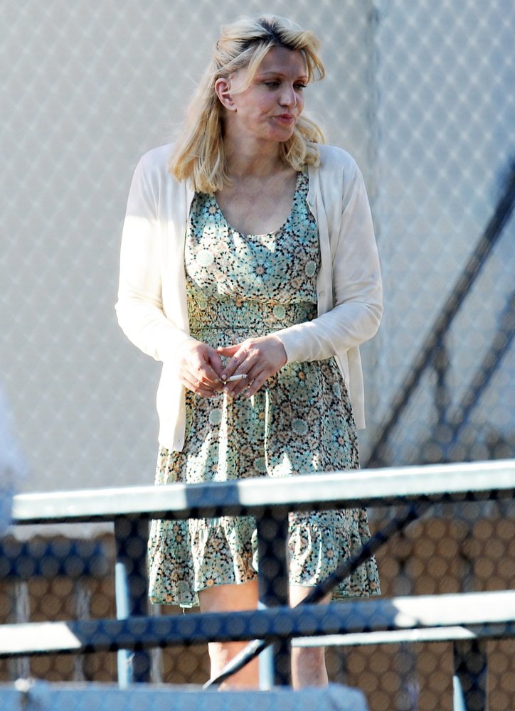 Courtney Love Picture 86 On The Set of Sons of Anarchy