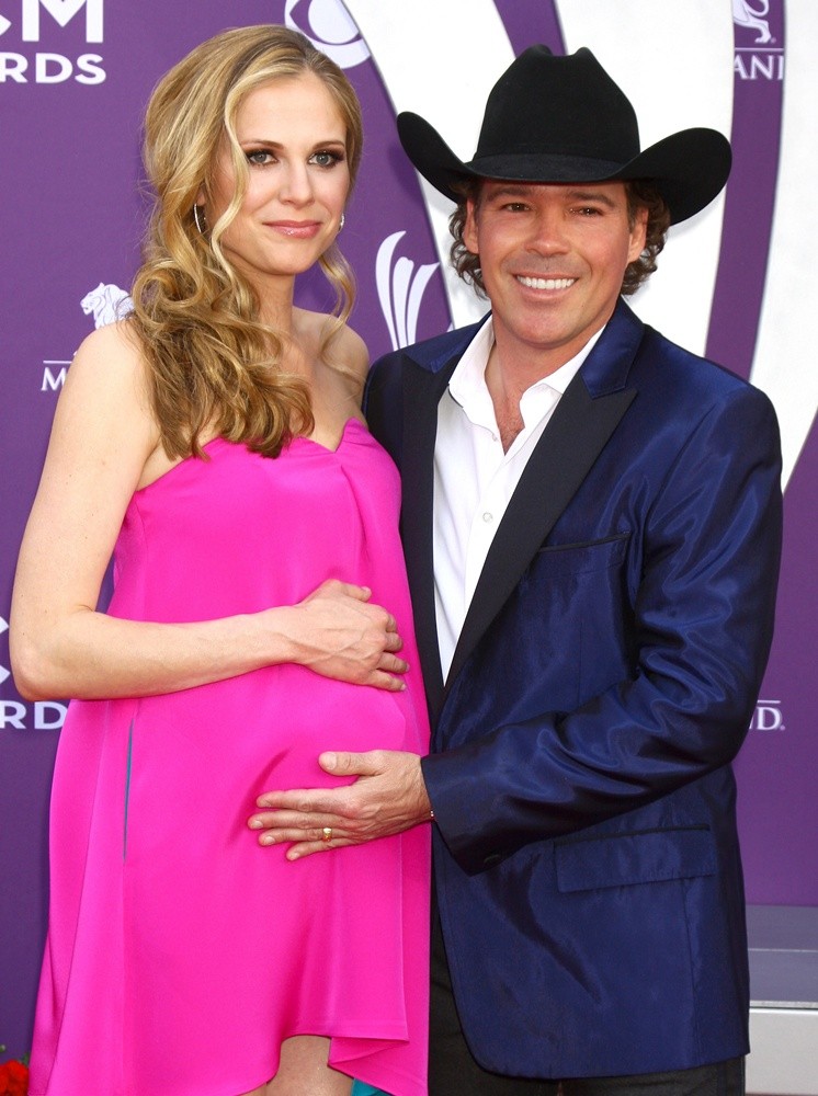 Jessica Craig;Clay Walker;<br>48th Annual ACM Awards - Arrivals