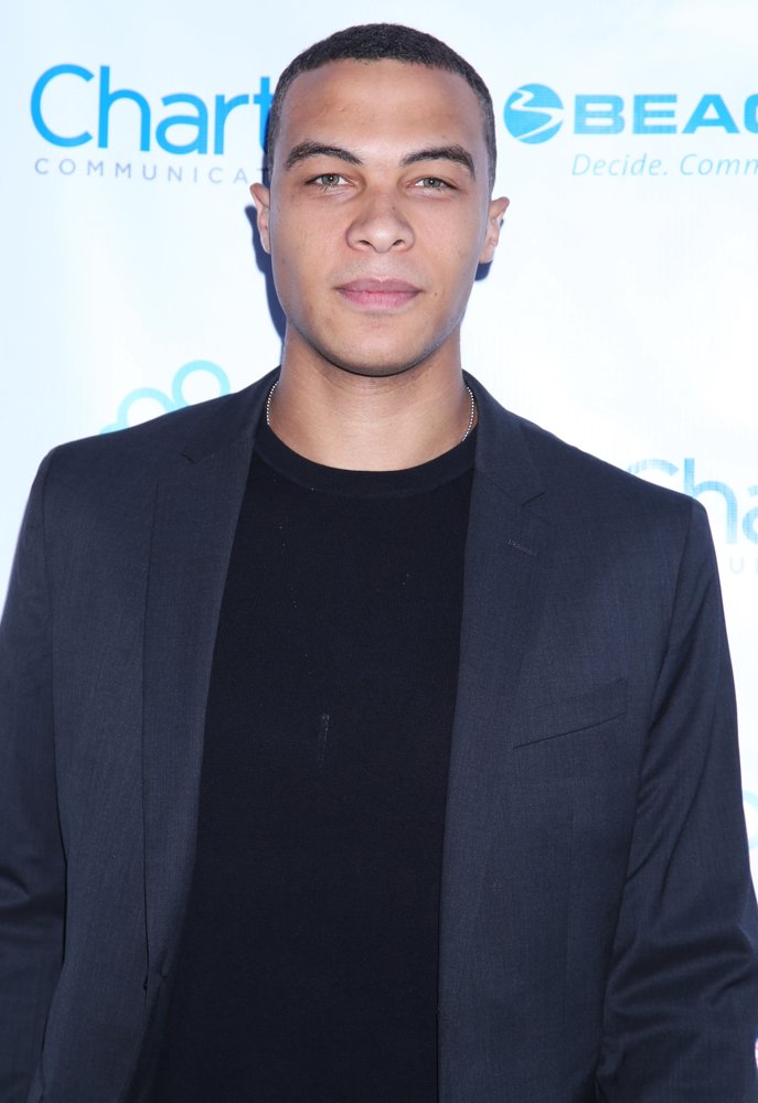 Dale Moss;<br>Voices for The Voiceless: Stars for Foster Kids Benefit - Arrivals