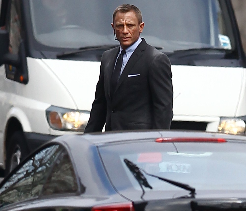 Filming A Scene for The New James Bond Film Skyfall