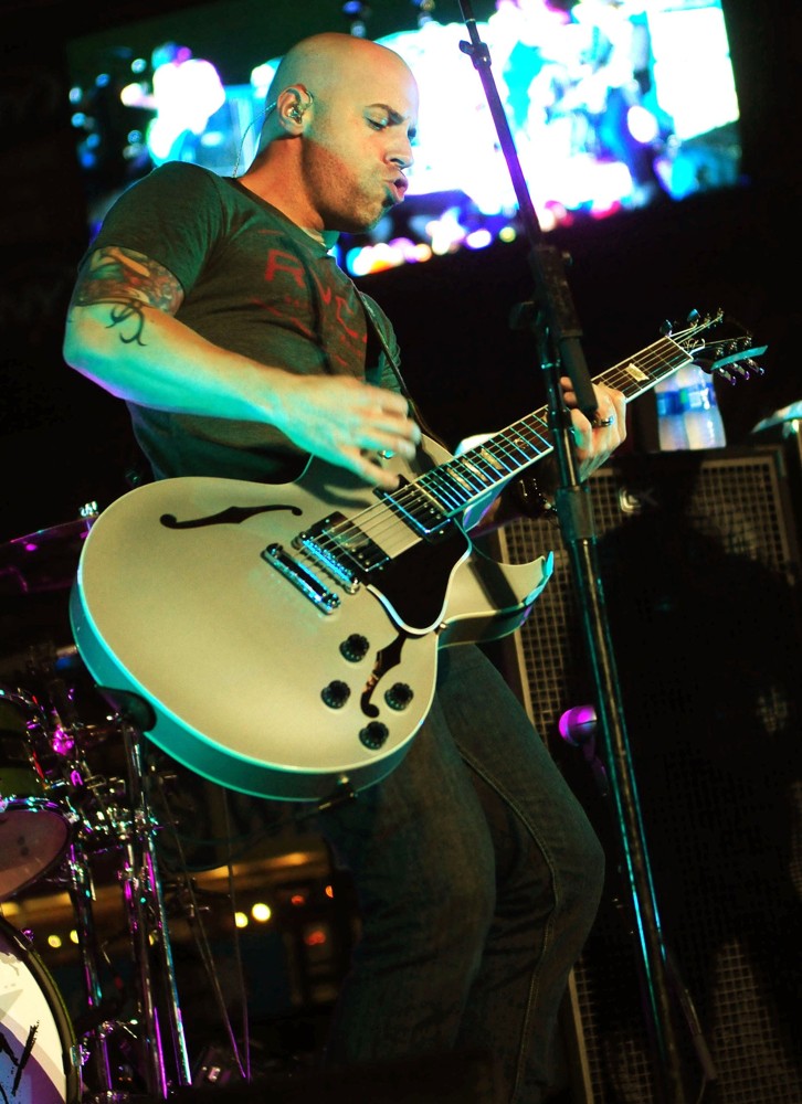 Chris Daughtry;DAUGHTRY;<br>DAUGHTRY Perform Live at Citi Field
