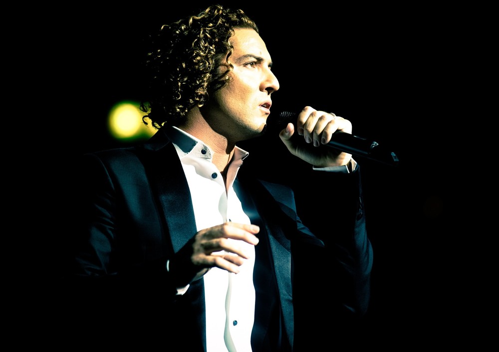 David Bisbal Picture 3 - The 10th Annual Latin GRAMMY Awards - Press Room