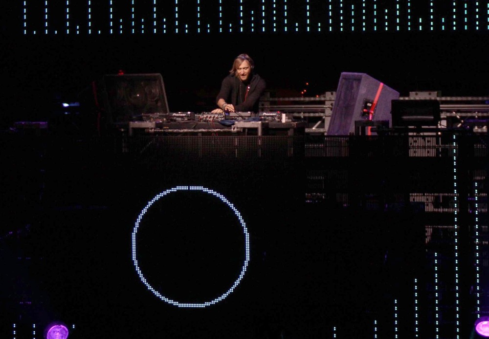 David Guetta;<br>102.7 KIIS FM's Jingle Ball 2011 - Show