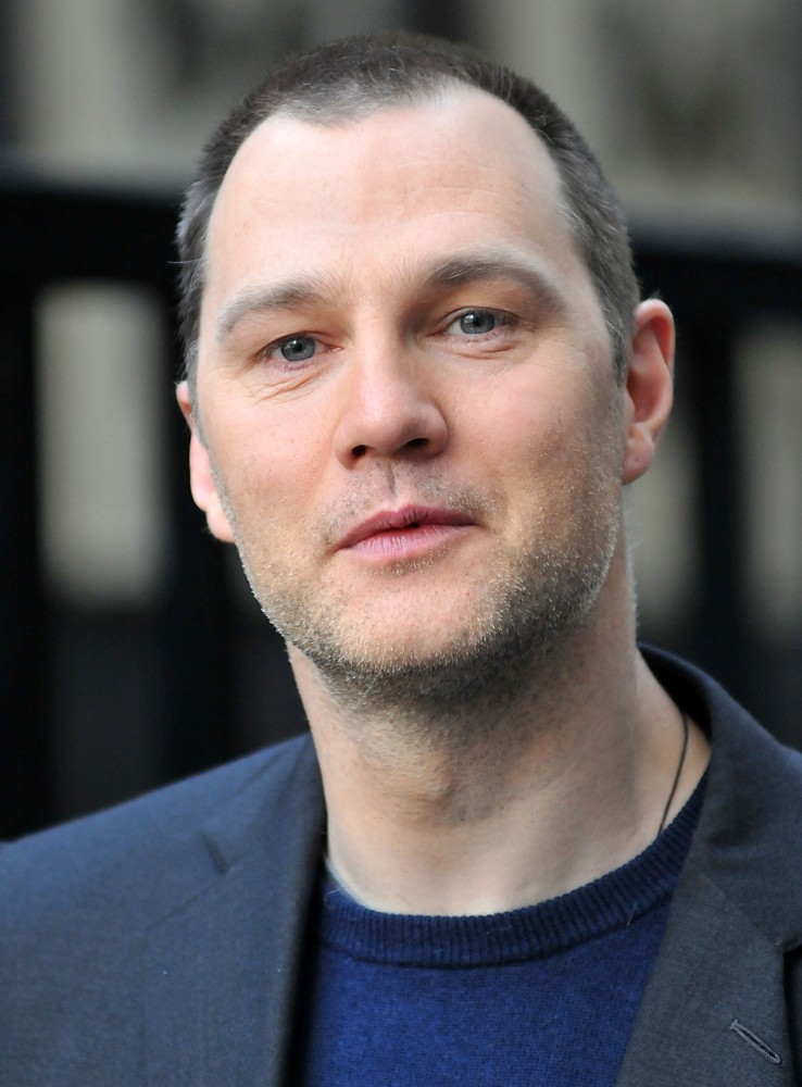 http://www.aceshowbiz.com/images/wennpic/david-morrissey-leaving-gmtv-studios-01.jpg