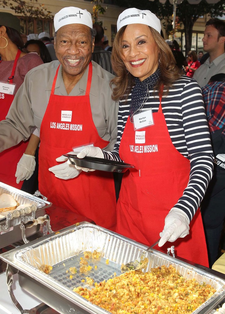 Billy Davis Jr.;Marilyn McCoo;<br>The Los Angeles Mission's Thanksgiving for Skid Row Homeless