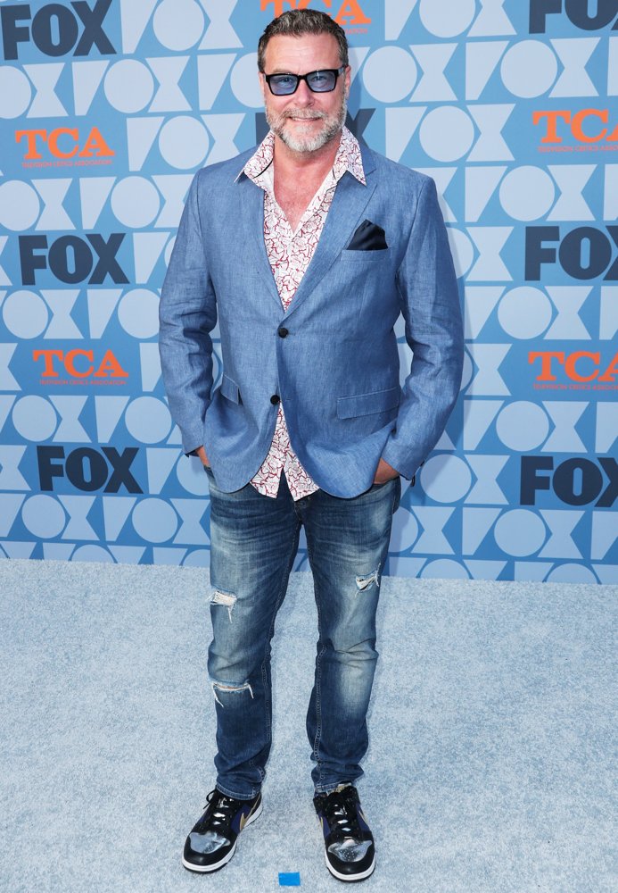 Dean McDermott Pictures with High Quality Photos