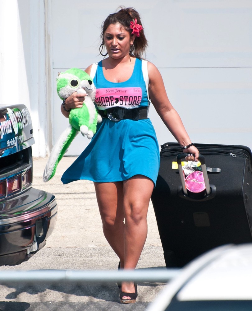 Deena Nicole;<br>The Jersey Shore Cast Move Out of Their Home