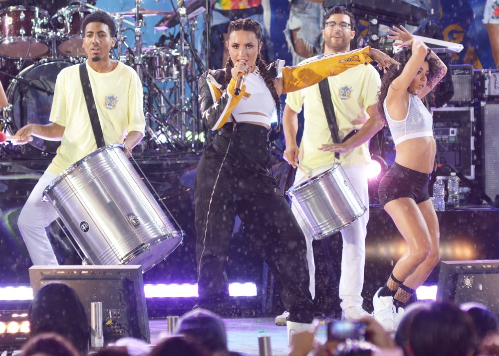 Demi Lovato Performing Live on ABC's Good Morning America