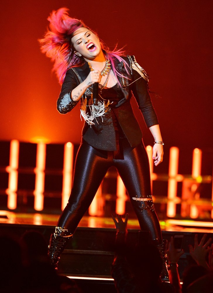 Demi Lovato Picture 485 - Demi Lovato Performing Live in Concert