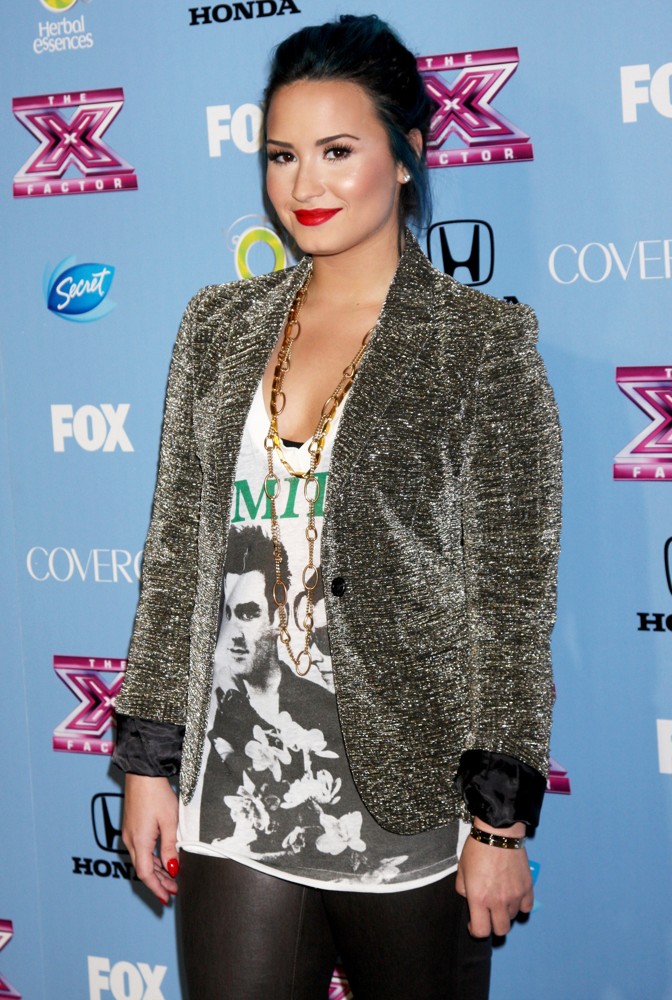 Demi Lovato Picture 440 - Film Premiere Frozen