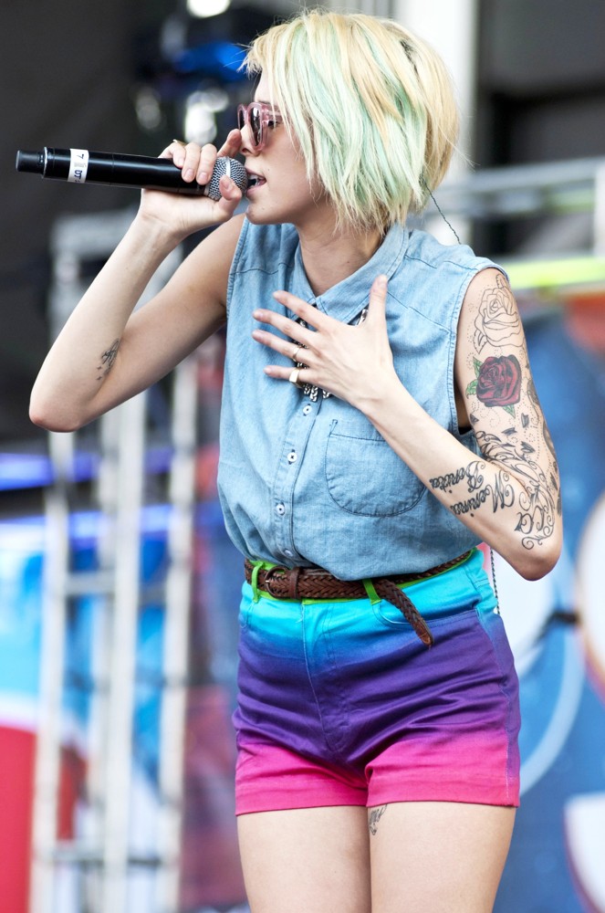 Dev;<br>B96 Pepsi Summerbash