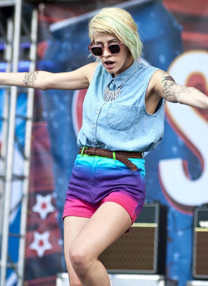 Dev;<br>B96 Pepsi Summerbash