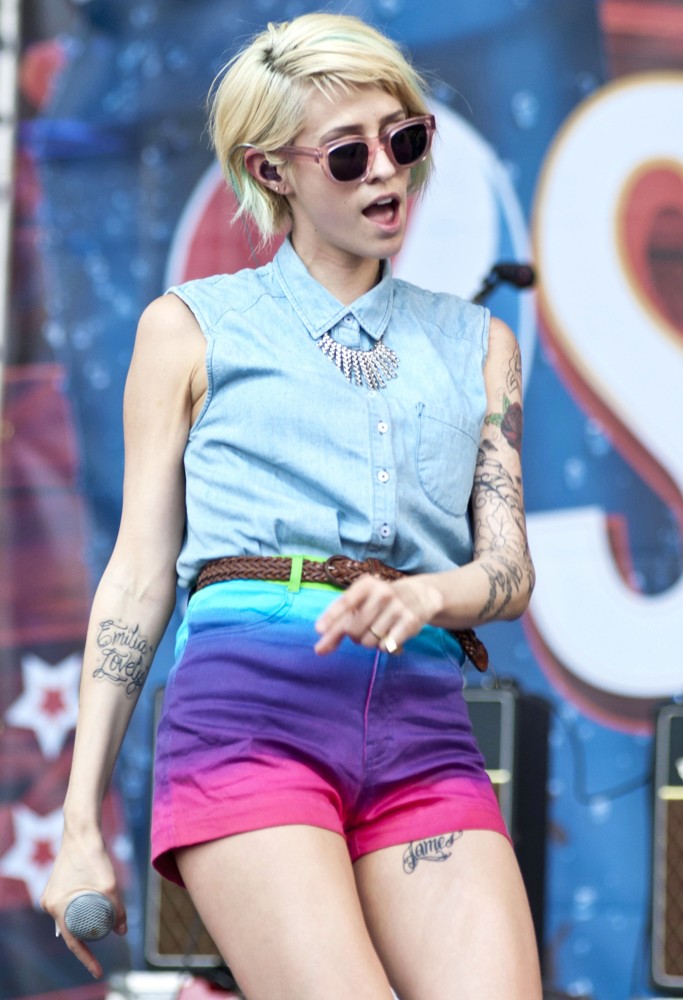 Dev;<br>B96 Pepsi Summerbash