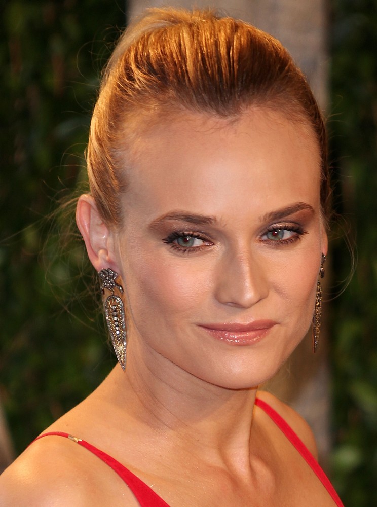 Diane Kruger Picture 84 - 2012 Vanity Fair Oscar Party - Arrivals