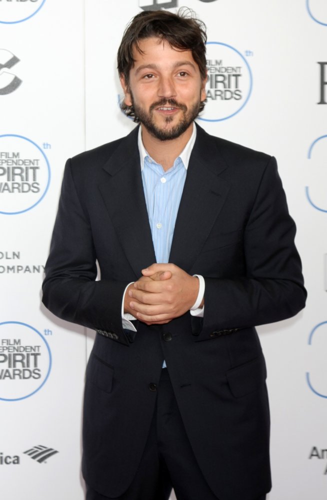 Diego Luna;<br>30th Film Independent Spirit Awards - Arrivals