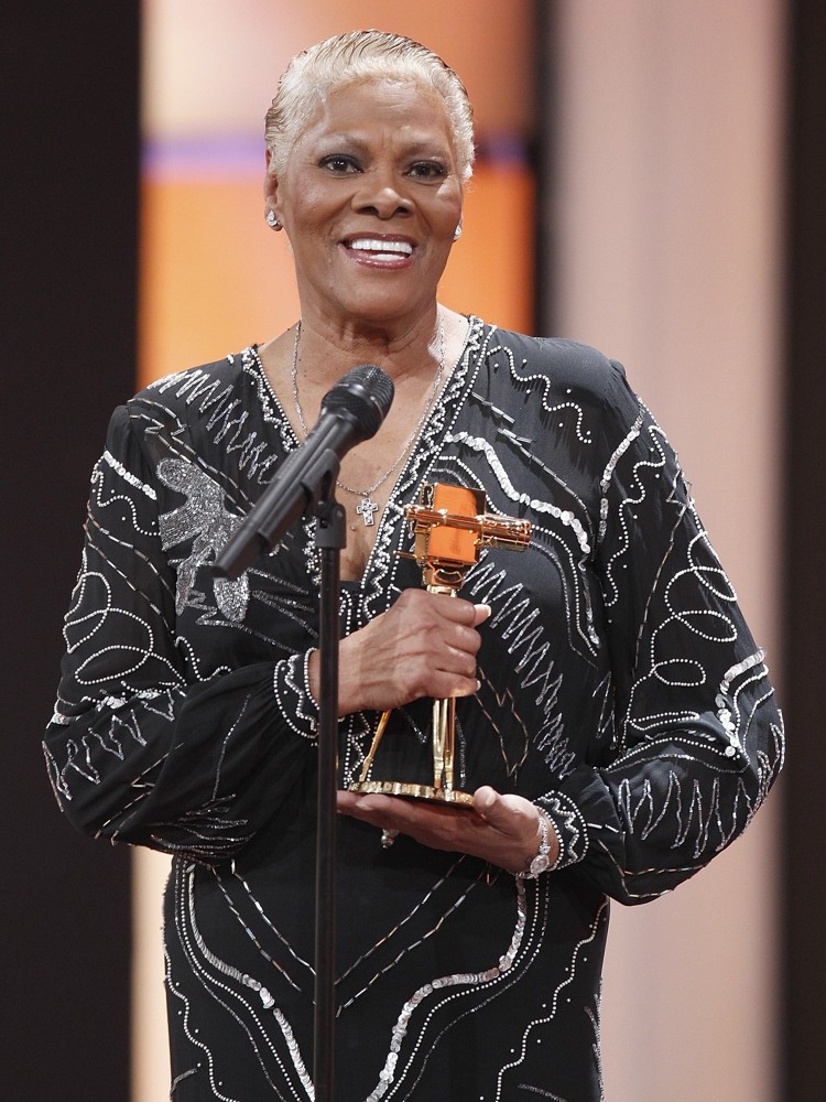 Dionne Warwick;<br>The 47th Annual Goldene Kamera (Golden Camera) Awards - Inside