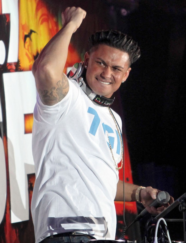 DJ Pauly D;<br>102.7 KIIS FM's Wango Tango 2012 - Show