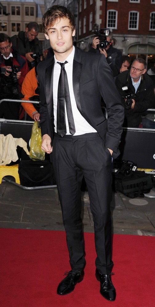 Douglas Booth;<br>GQ Men of The Year Awards 2011 - Arrivals