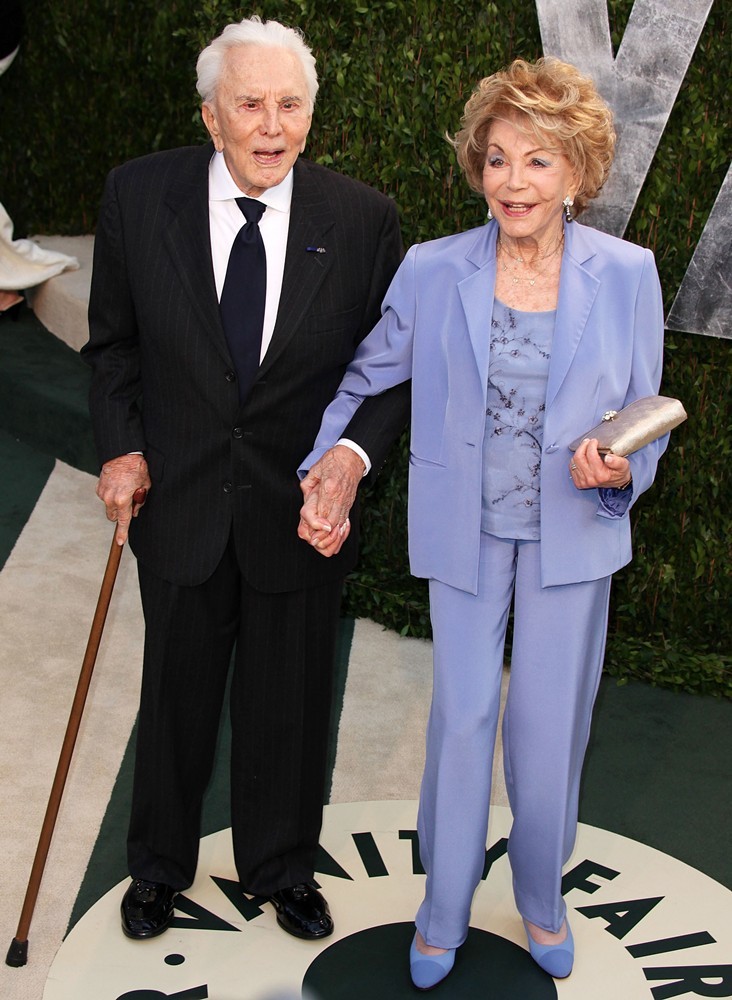 Kirk Douglas;Anne Buydens;<br>2012 Vanity Fair Oscar Party - Arrivals