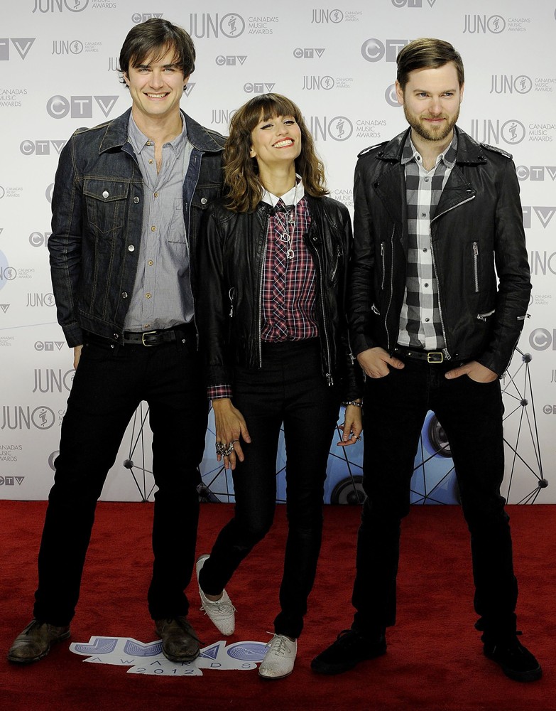 Dragonette;<br>2012 JUNO Awards - Arrivals
