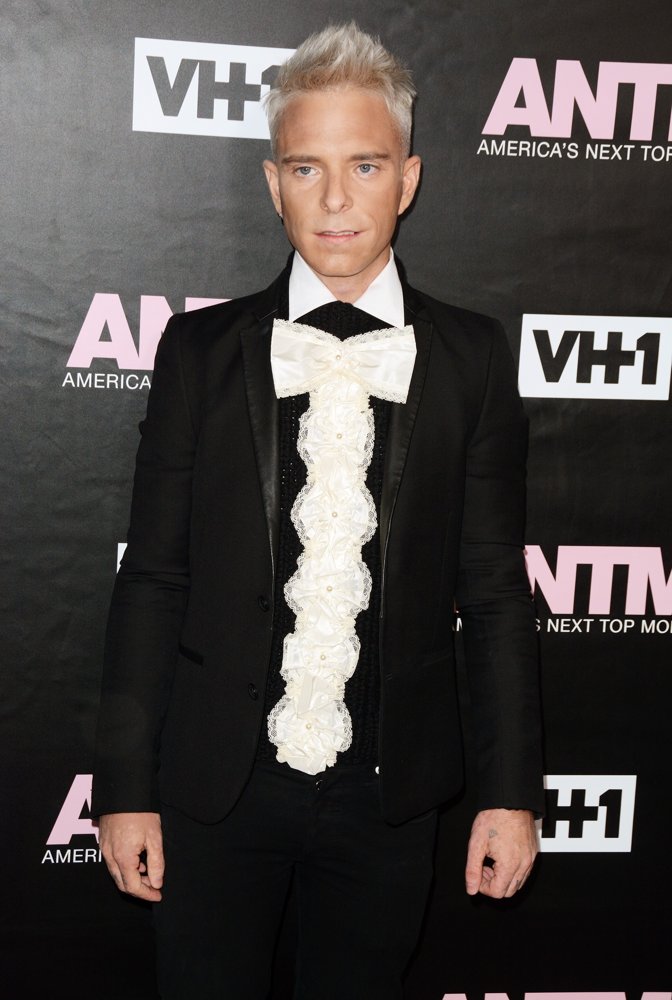VH1 America's Next Top Model Premiere Party - Red Carpet Arrivals