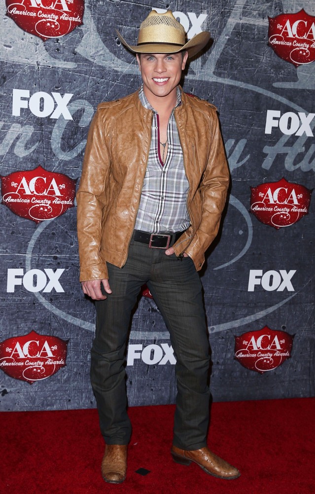 Dustin Lynch Picture 5 48th Annual ACM Awards Arrivals