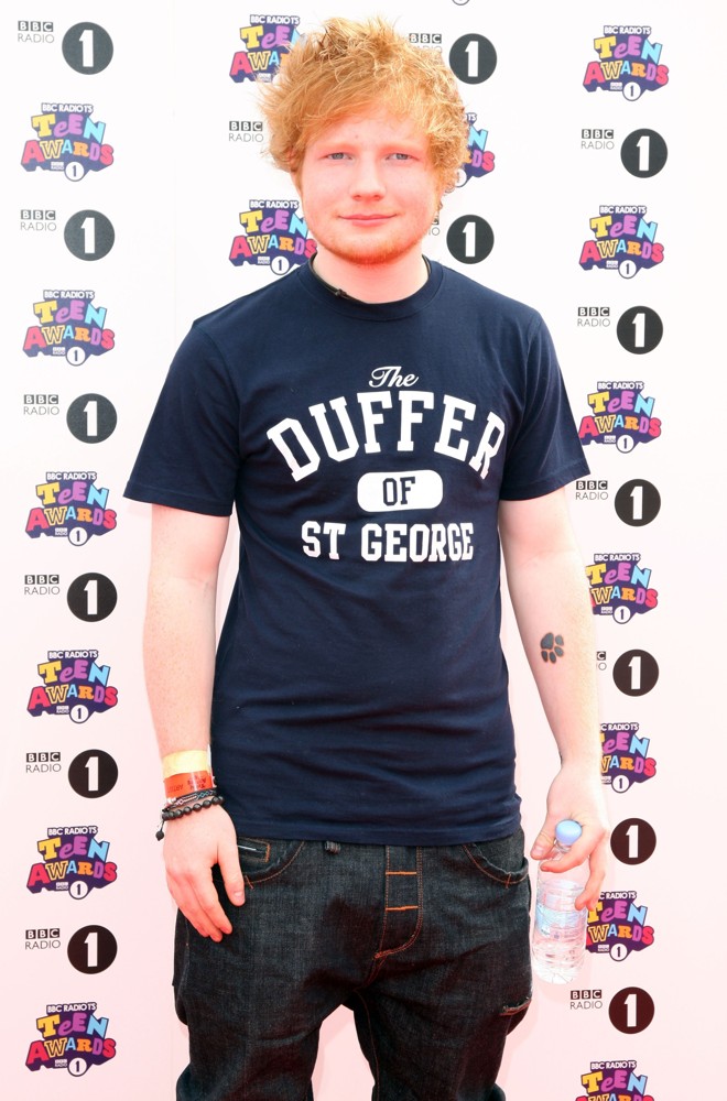 BC Radio 1's Teen Awards 2011 - Arrivals