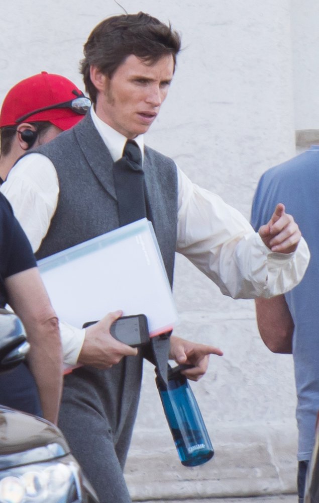 Eddie Redmayne;<br>On The Set of The Aeronaut
